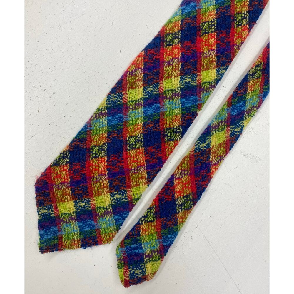 VTG 70s Men Reis of New Haven wool plaid tweed wide neck tie